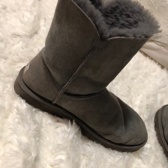 Uggs - Picture 6 of 11
